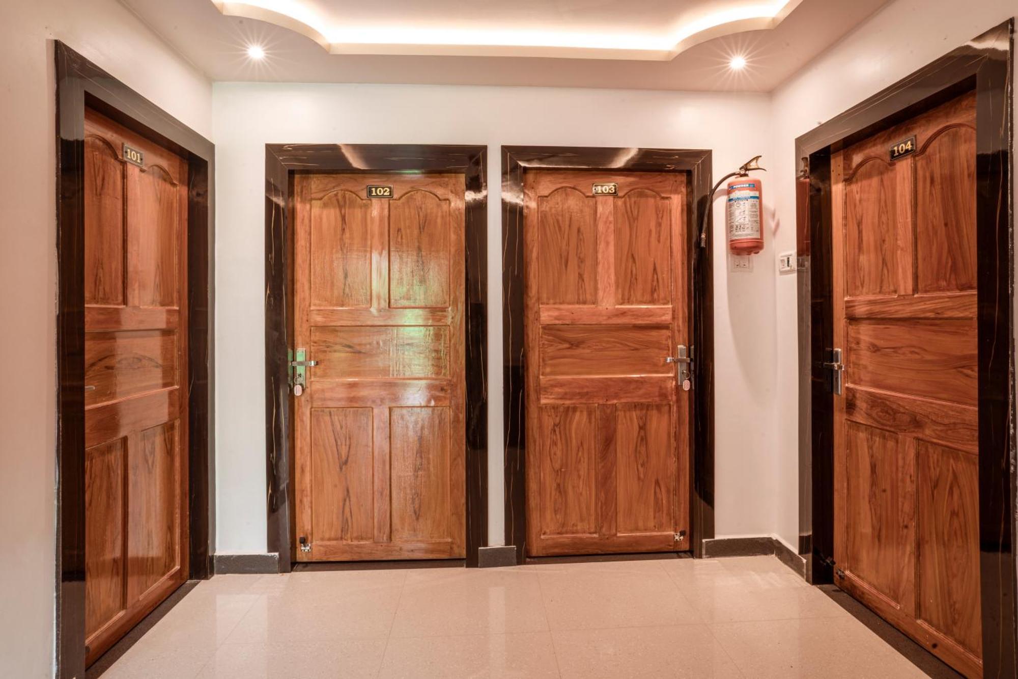 Ananya Residency Hotel Port Blair Buitenkant foto